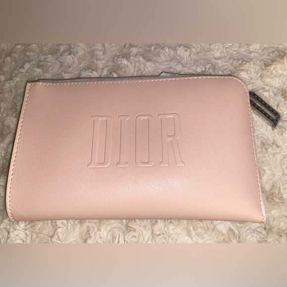 Christian Dior blush pink makeup bag - Picture 3 of 9